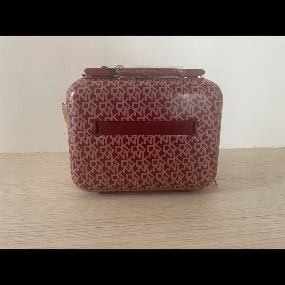DKNY Vinatge Sig Beautycase Travel Hard Case - Picture 5 of 6